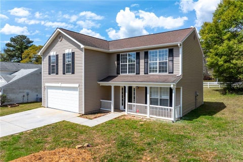 Homes For Sale - 1098 Village Creek<br/> Jonesboro, GA 30238