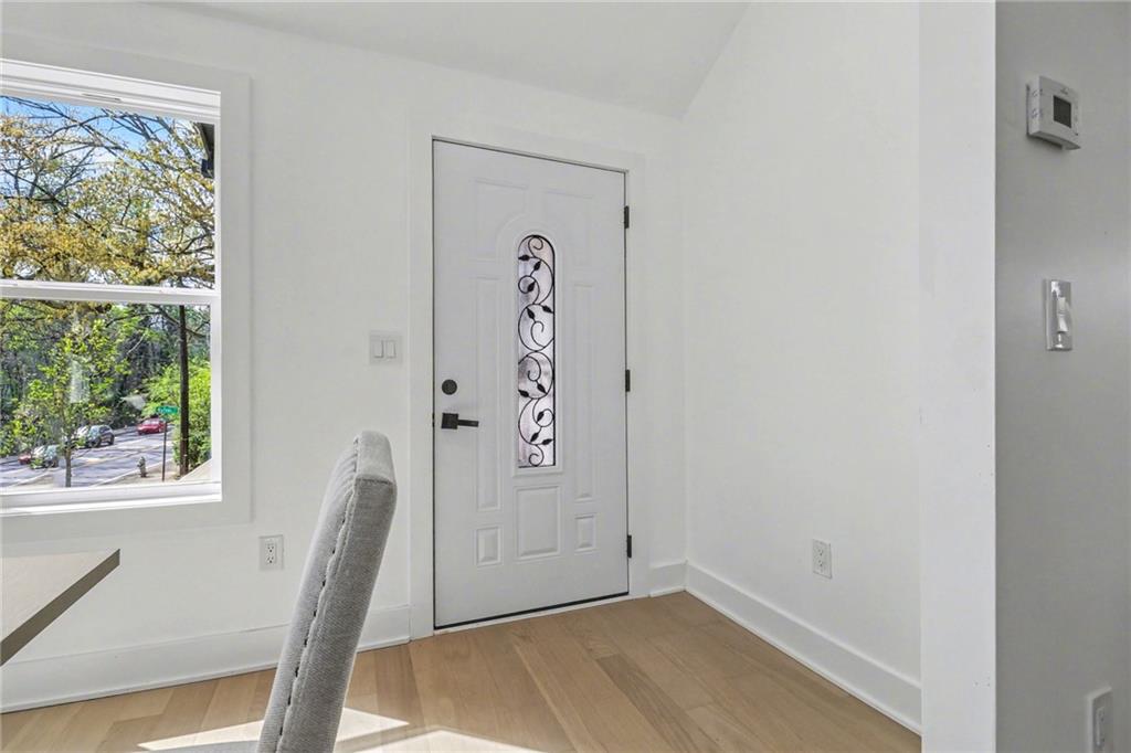 208 Watson Circle SE