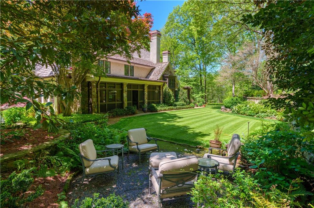 2167 W Wesley Road, Atlanta, Georgia image 1