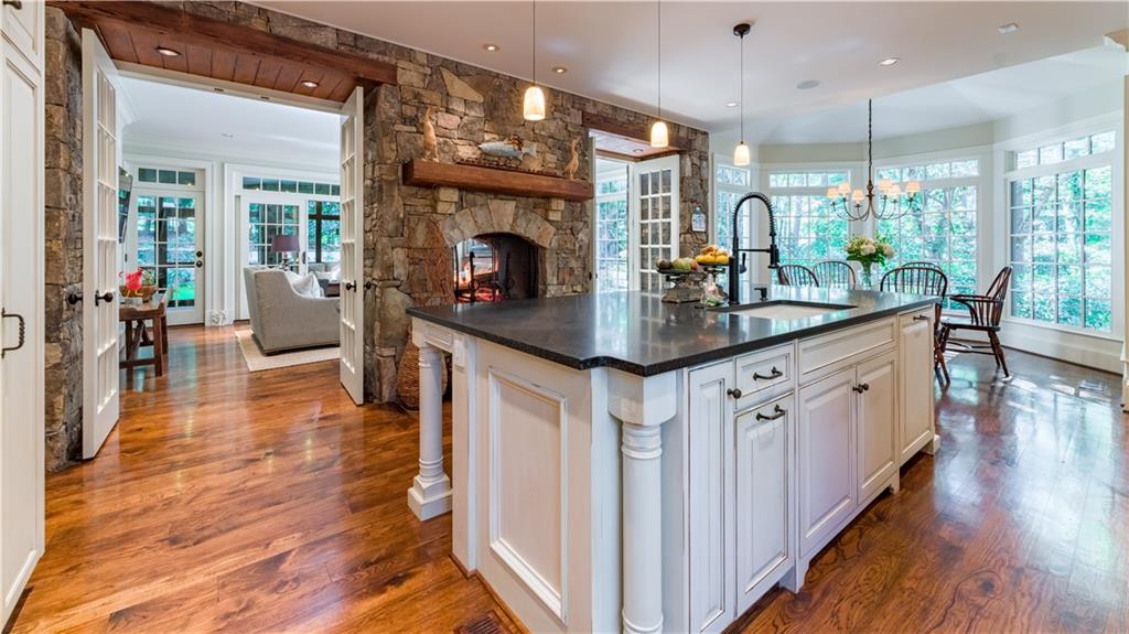 2167 W Wesley Road, Atlanta, Georgia image 18