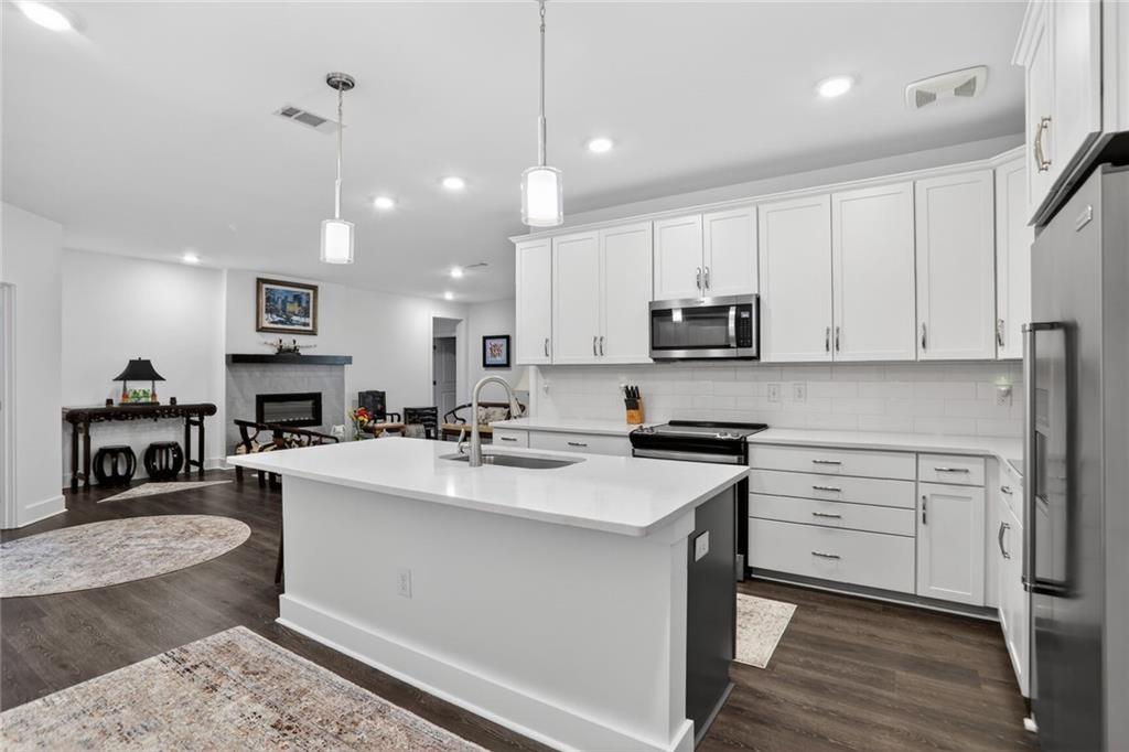 3321 Orwell Way 3402