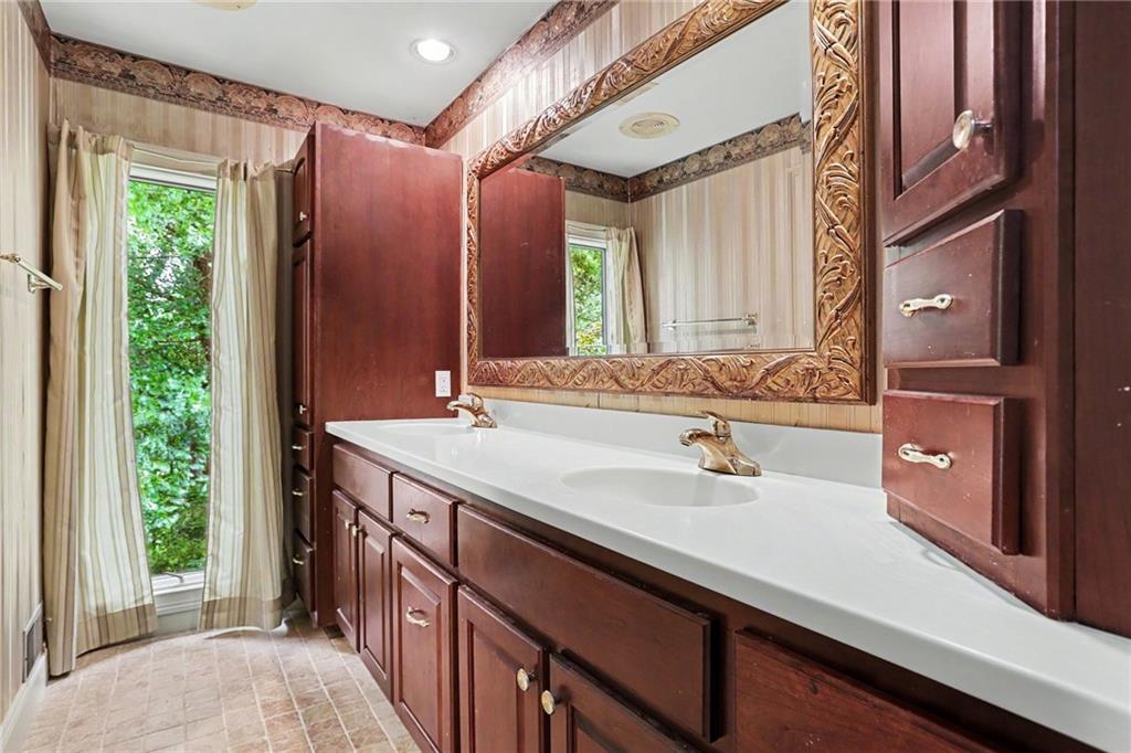 9270 Riverclub Parkway
