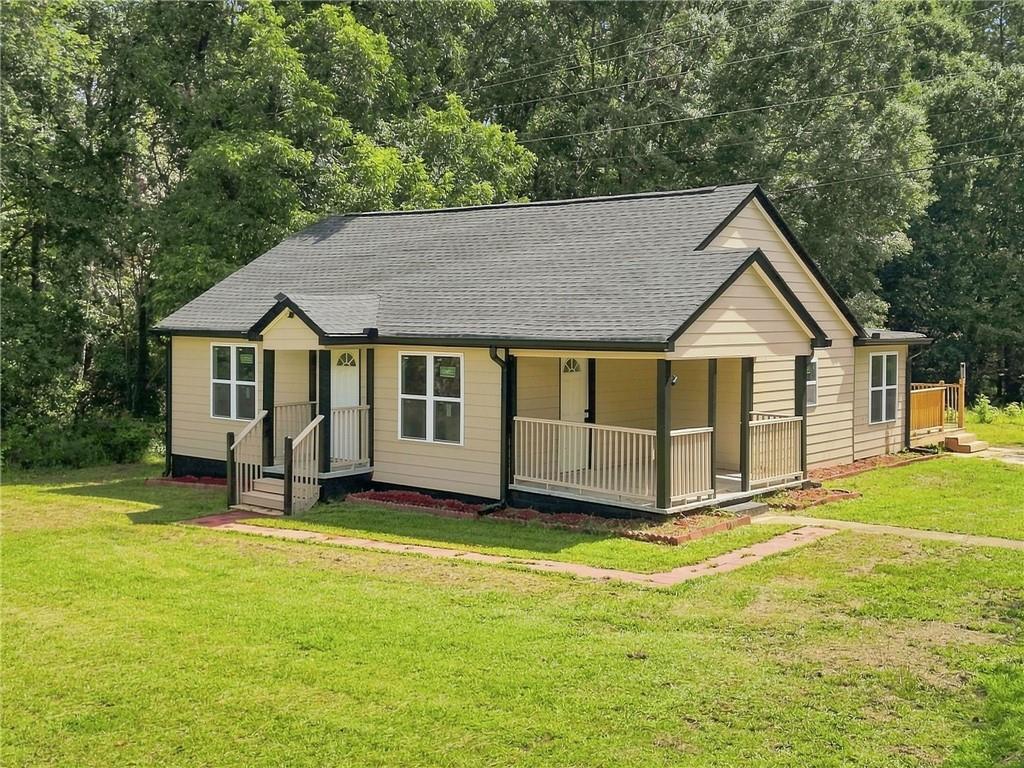 1061 Highway 3 N