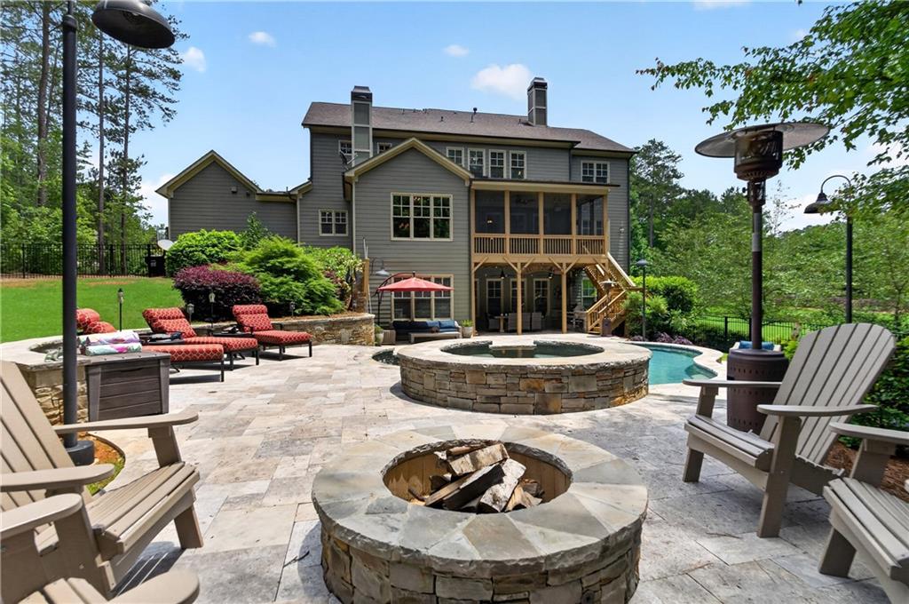 5365 Lake Redwine Cove