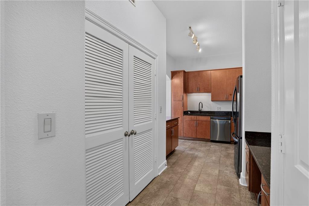 3445 Stratford Road NE 2307