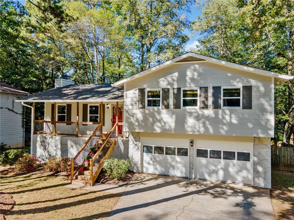 6949 Lakeview Lane, Peachtree Corners, Georgia image 39