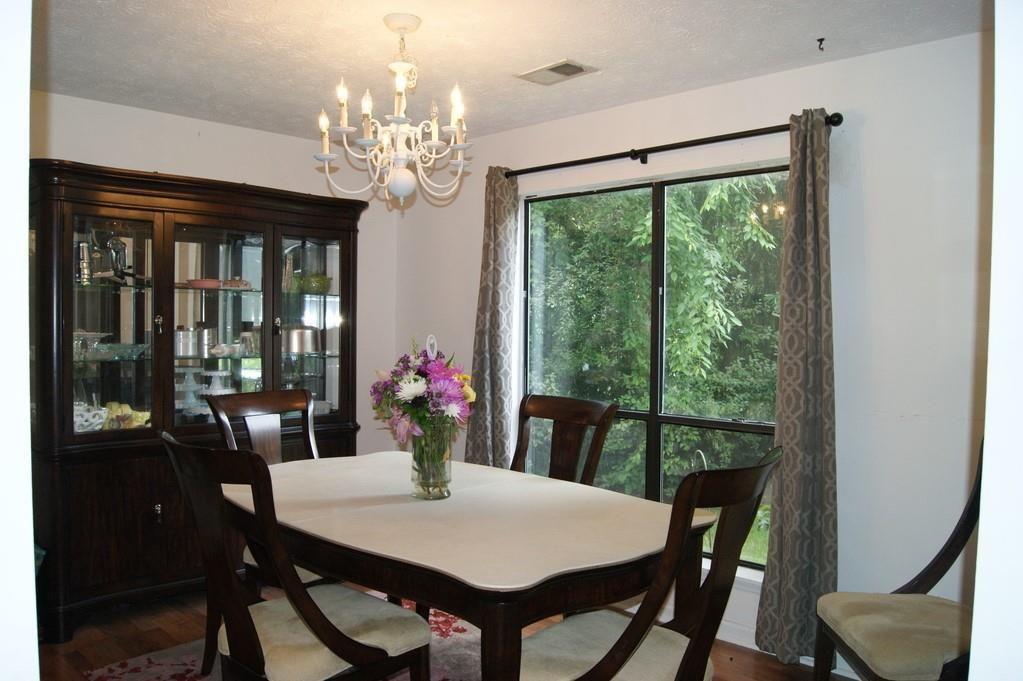 Long Indian Creek - Residential Lease