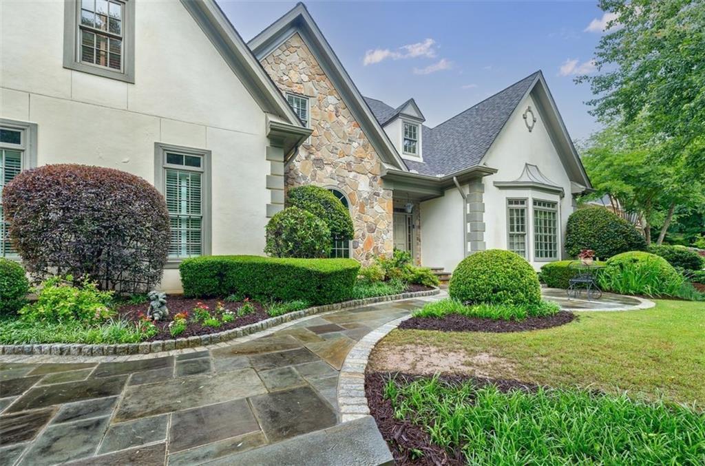 5318 Brooke Farm Drive, Dunwoody, Georgia image 1