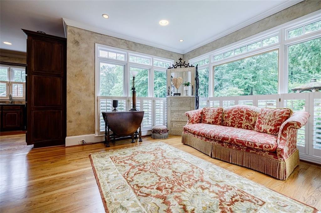 5318 Brooke Farm Drive, Dunwoody, Georgia image 32
