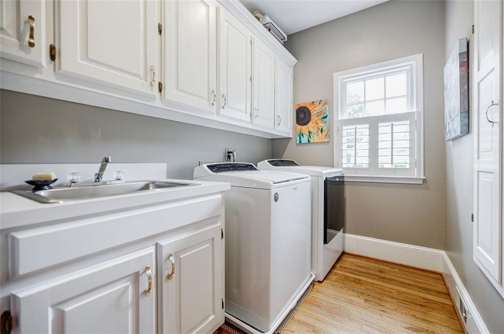 5318 Brooke Farm Drive, Dunwoody, Georgia image 38