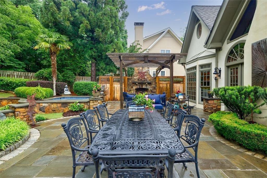 5318 Brooke Farm Drive, Dunwoody, Georgia image 15