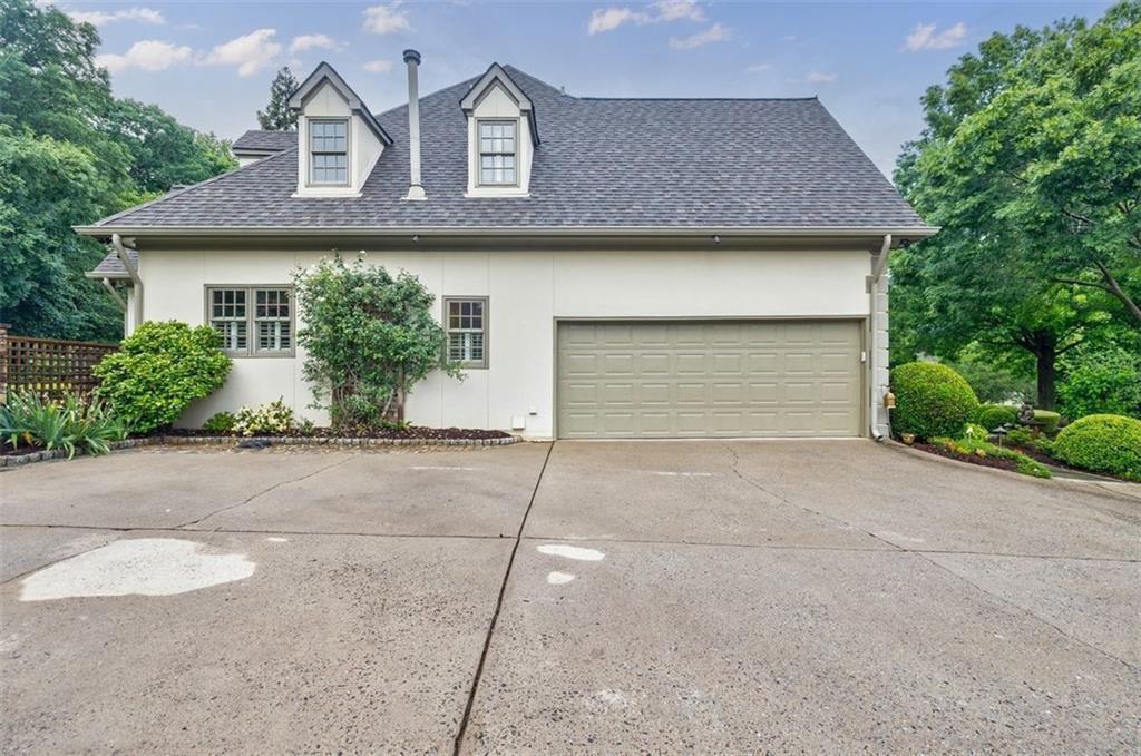 5318 Brooke Farm Drive, Dunwoody, Georgia image 7
