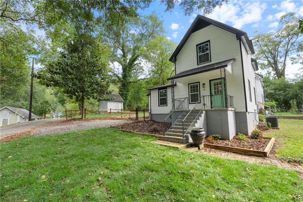 6 Hillside Avenue SE