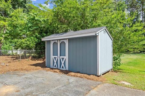 A home in Powder Springs