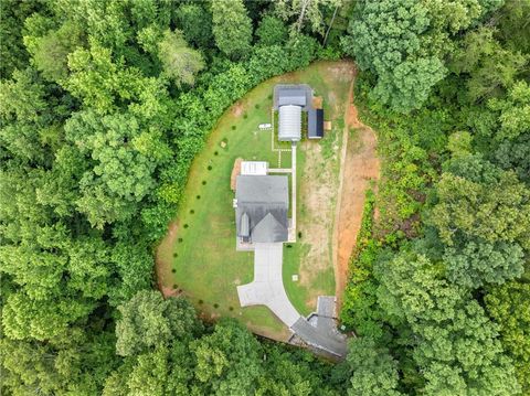 A home in Dawsonville