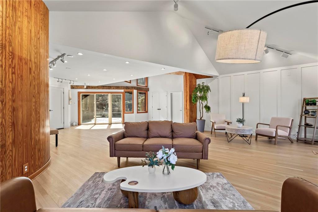 CHASTAIN PARK - Residential