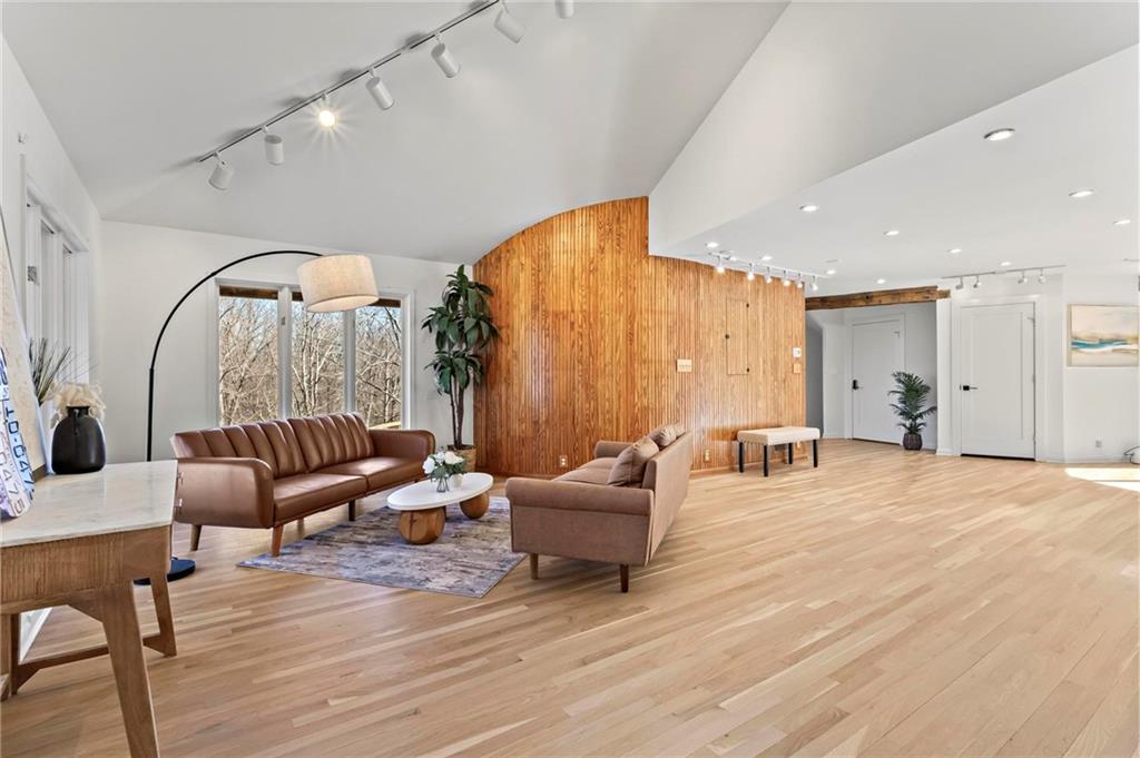CHASTAIN PARK - Residential