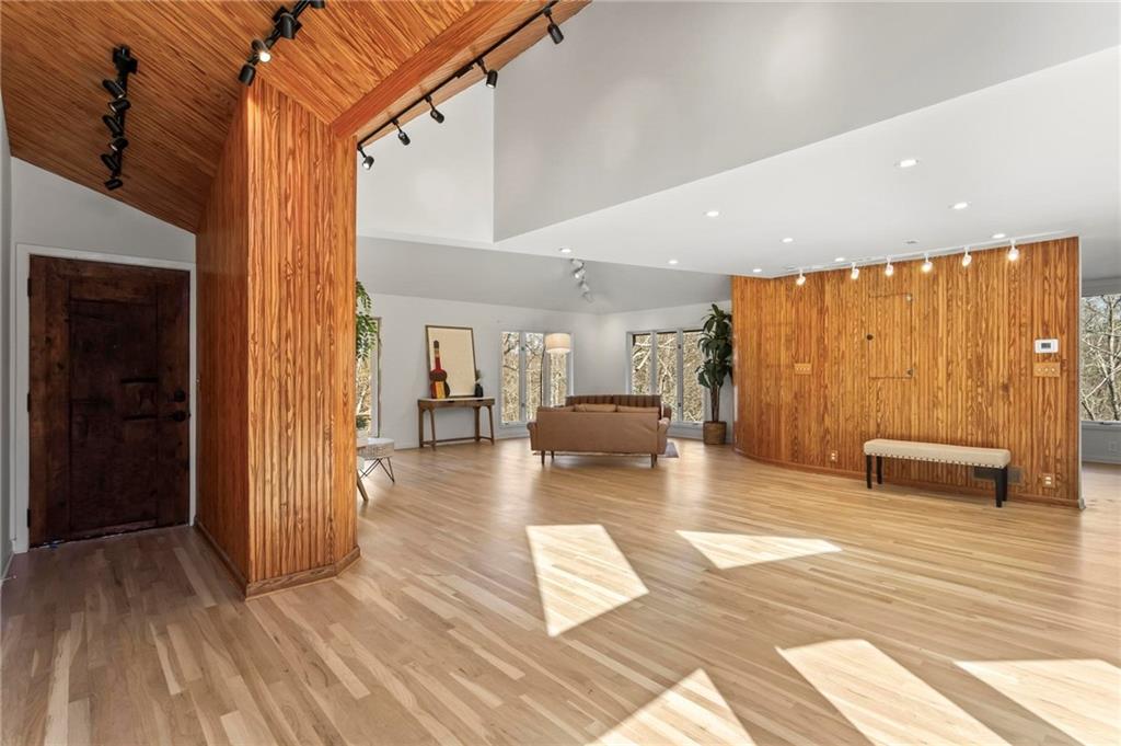 CHASTAIN PARK - Residential