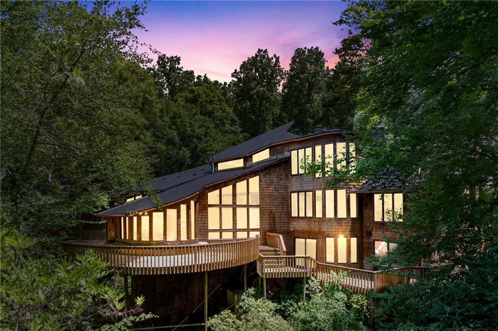 120 Laurel Drive NE