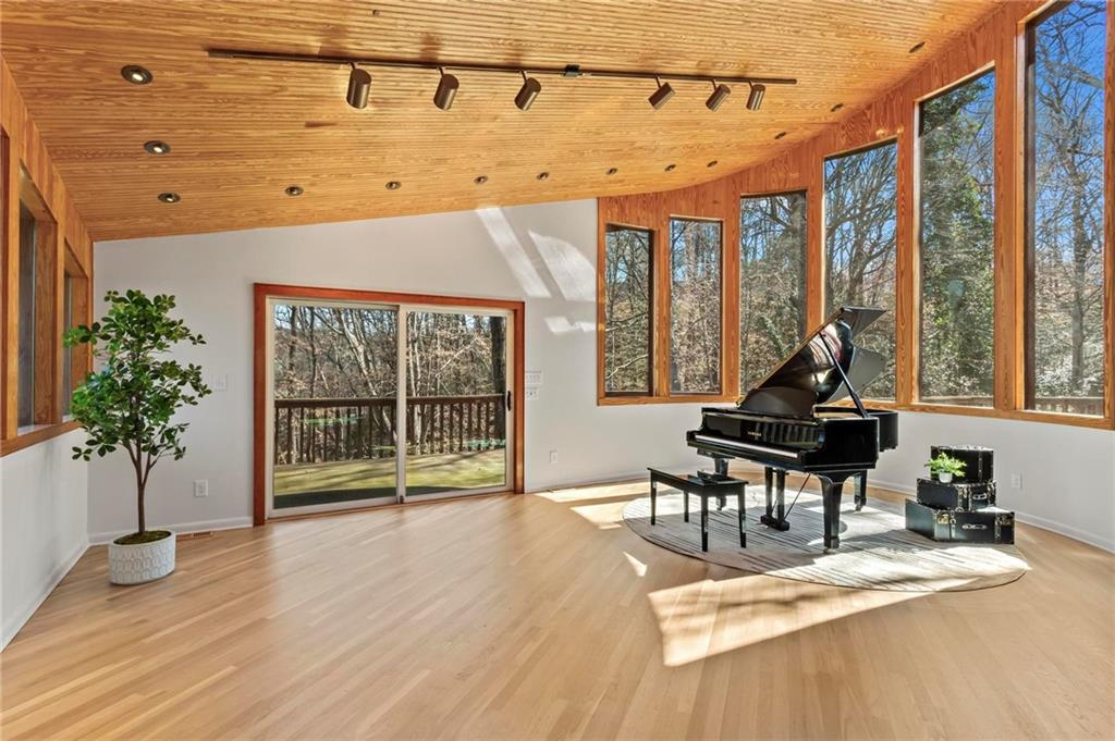 CHASTAIN PARK - Residential