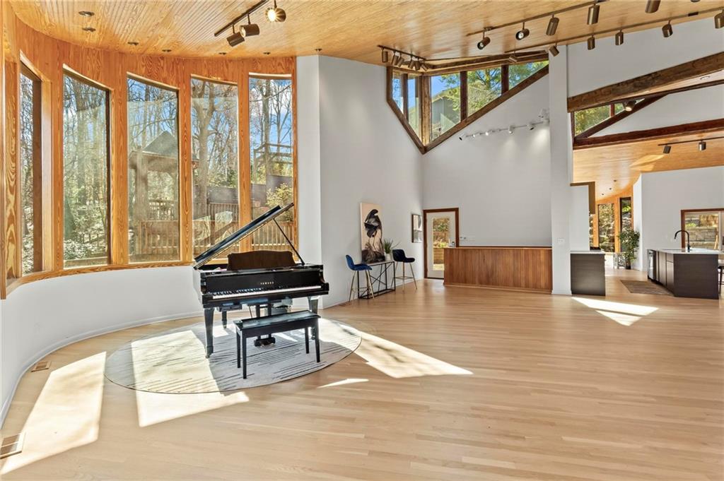 CHASTAIN PARK - Residential