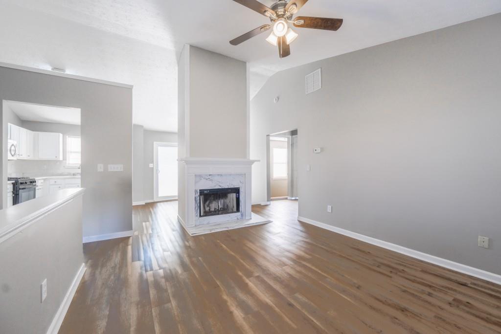 861 Terance Avenue, Jonesboro, Georgia image 13