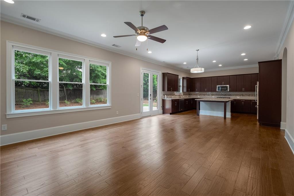 4900 Kentwood Drive