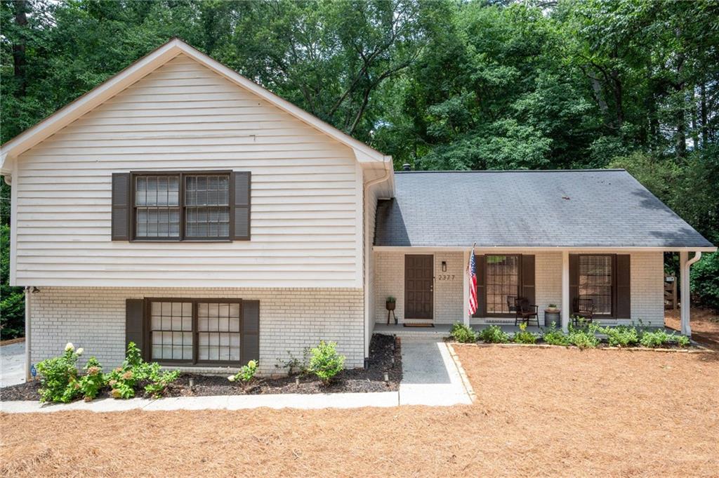 2377 Emory Lane