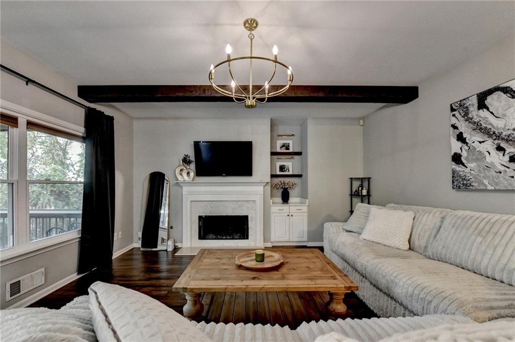 Orchard Lake - Residential