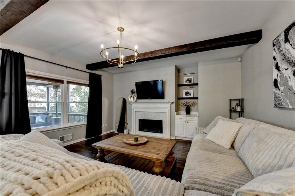 Orchard Lake - Residential