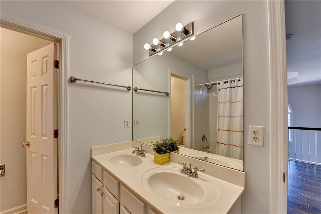 Orchard Lake - Residential