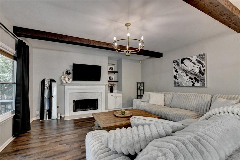 Orchard Lake - Residential