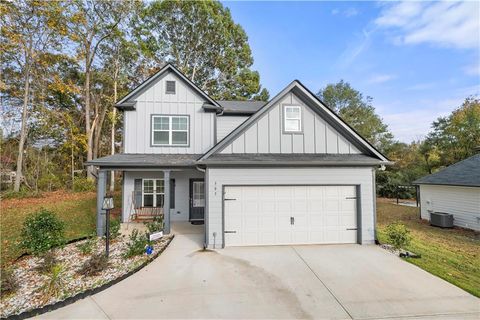 A home in Toccoa