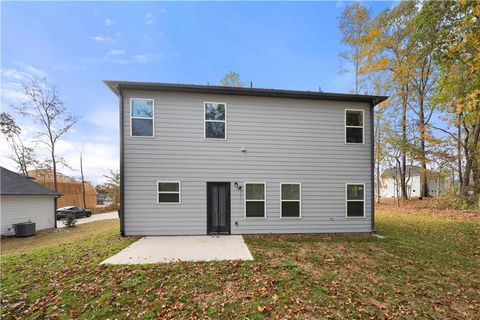 A home in Toccoa