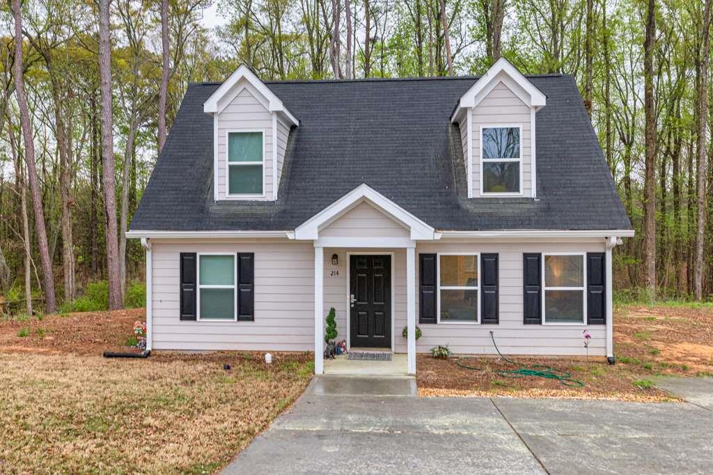 214 Walton Street, Loganville, Georgia image 1