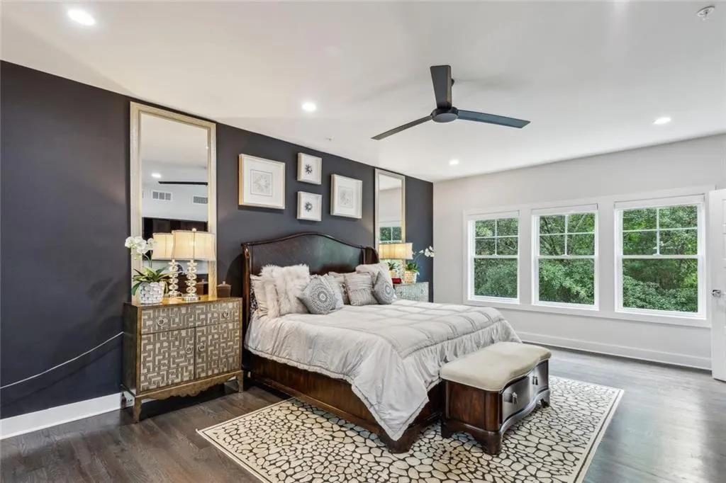 Atlanta, Georgia 30309, United States, 4 Bedrooms Bedrooms, ,4 BathroomsBathrooms,Residential,Active,159010