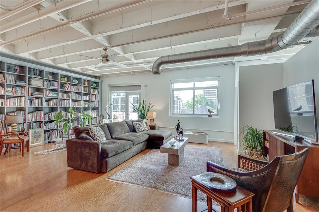 805 PEACHTREE Street NE 401