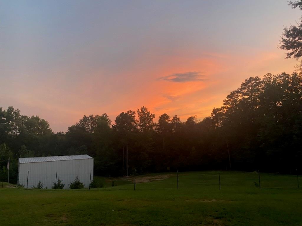 4264 Highway 105