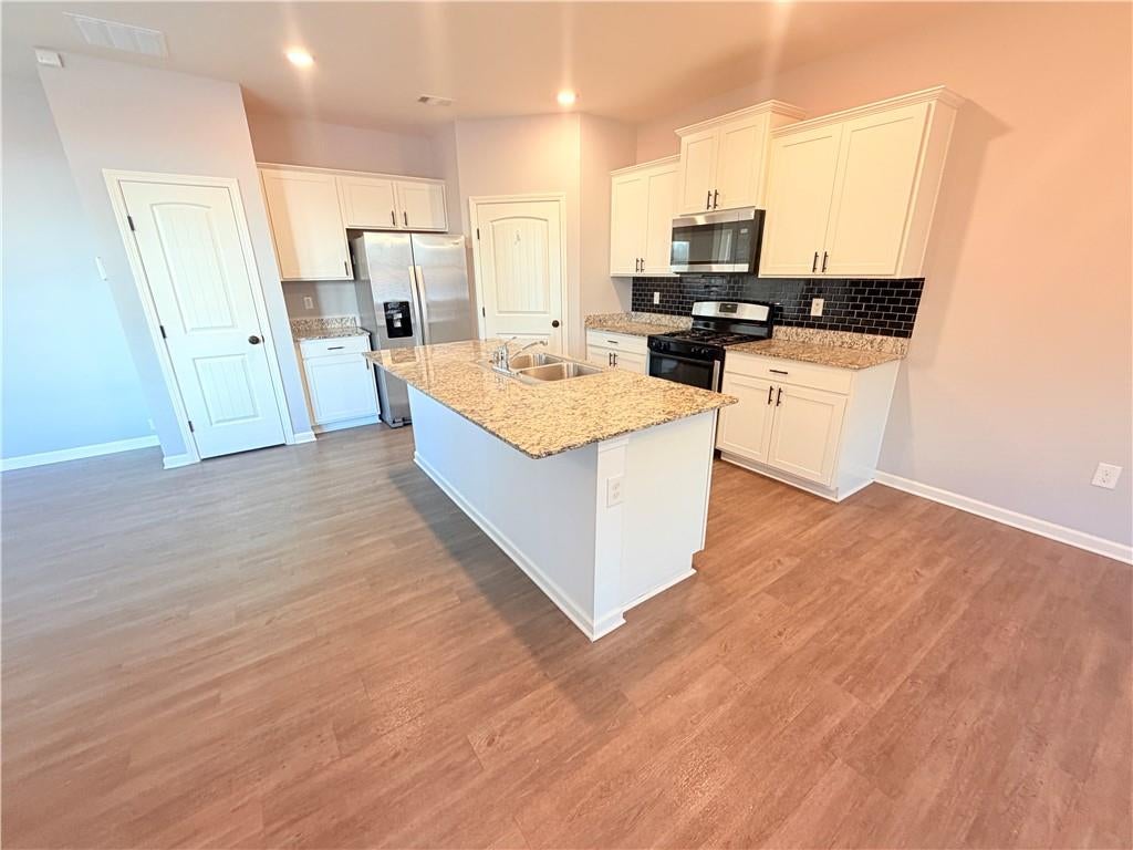 5563 Foxglove Way