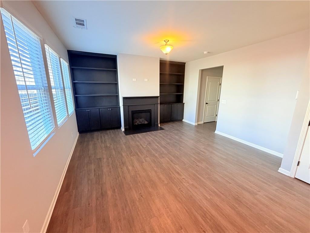 5563 Foxglove Way