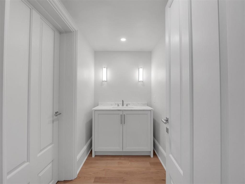Tuxedo Park - Residential