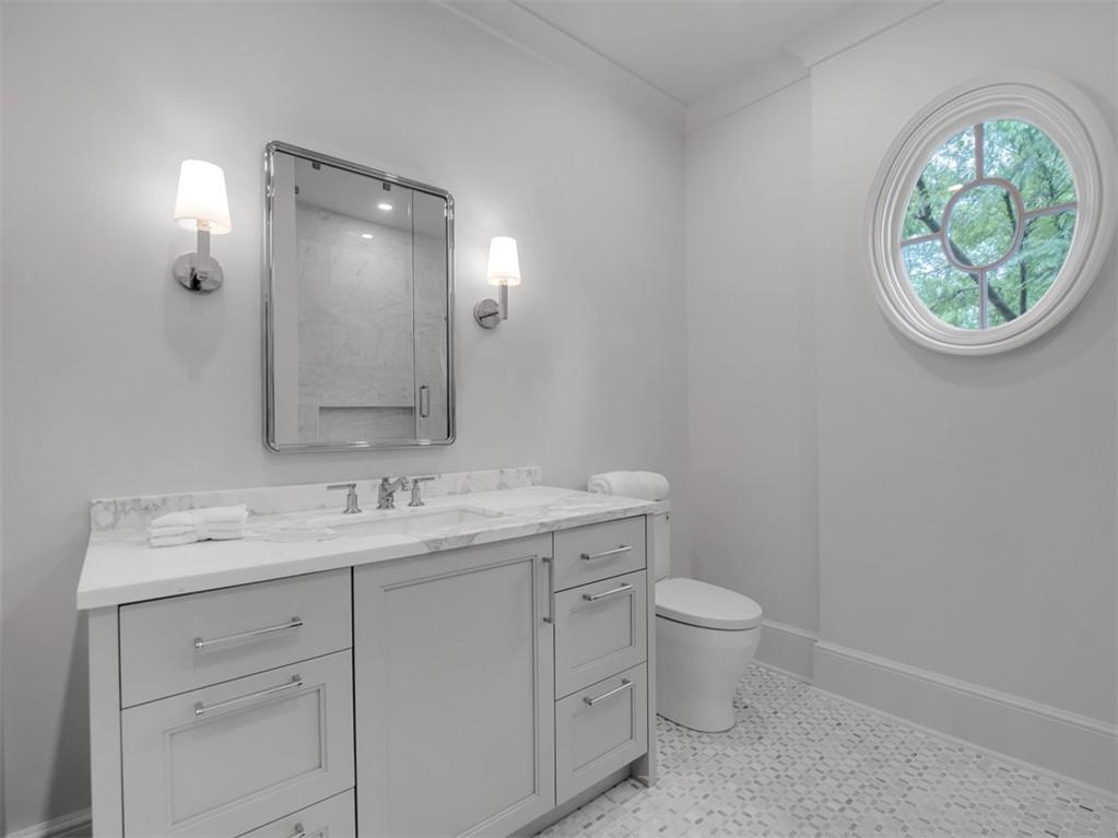 Tuxedo Park - Residential