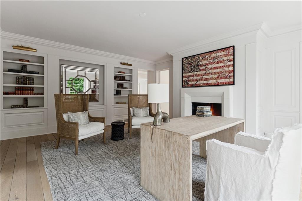 Tuxedo Park - Residential