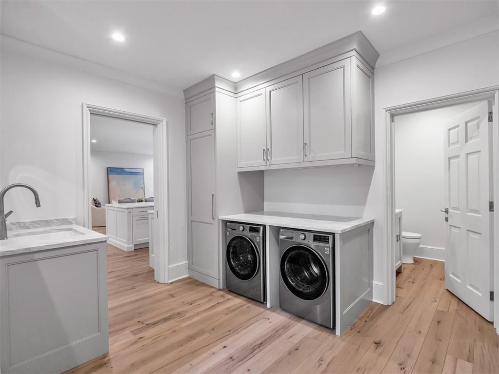 Tuxedo Park - Residential