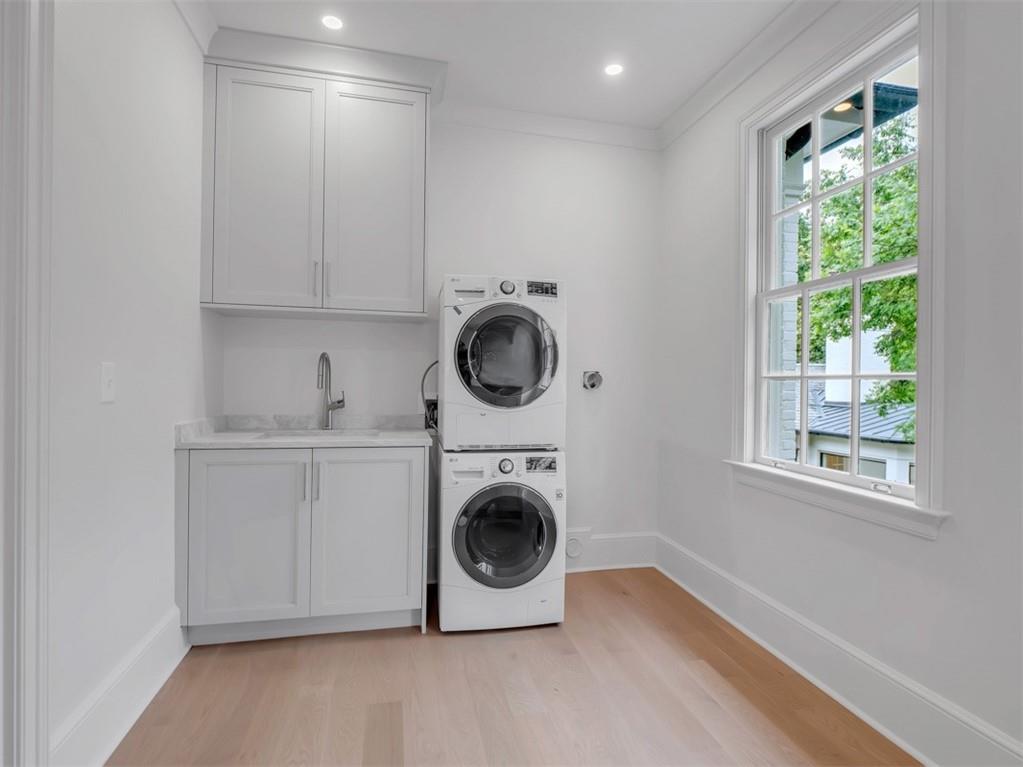 Tuxedo Park - Residential