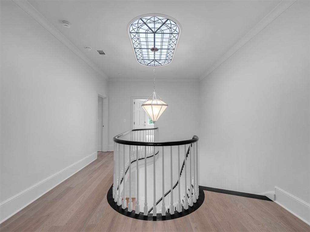 Tuxedo Park - Residential
