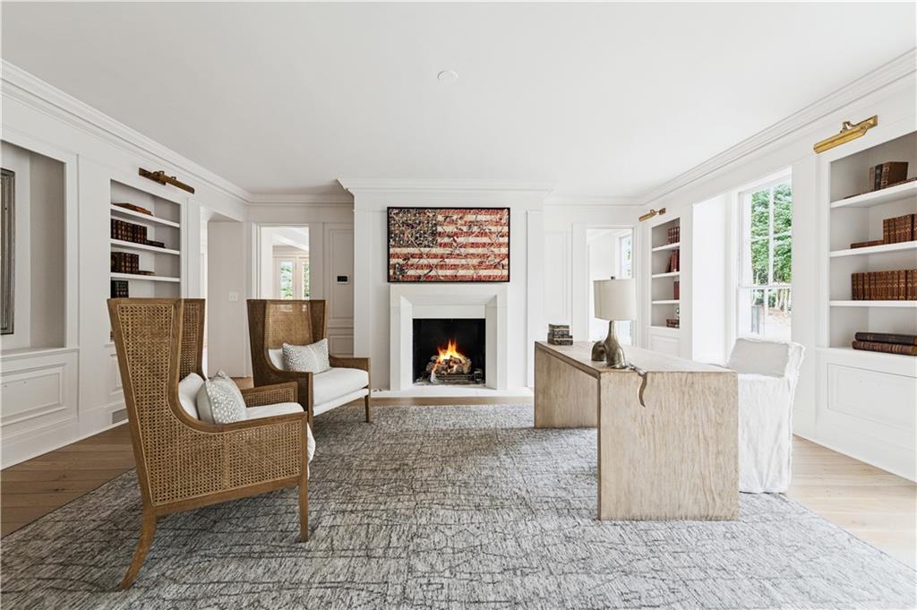Tuxedo Park - Residential