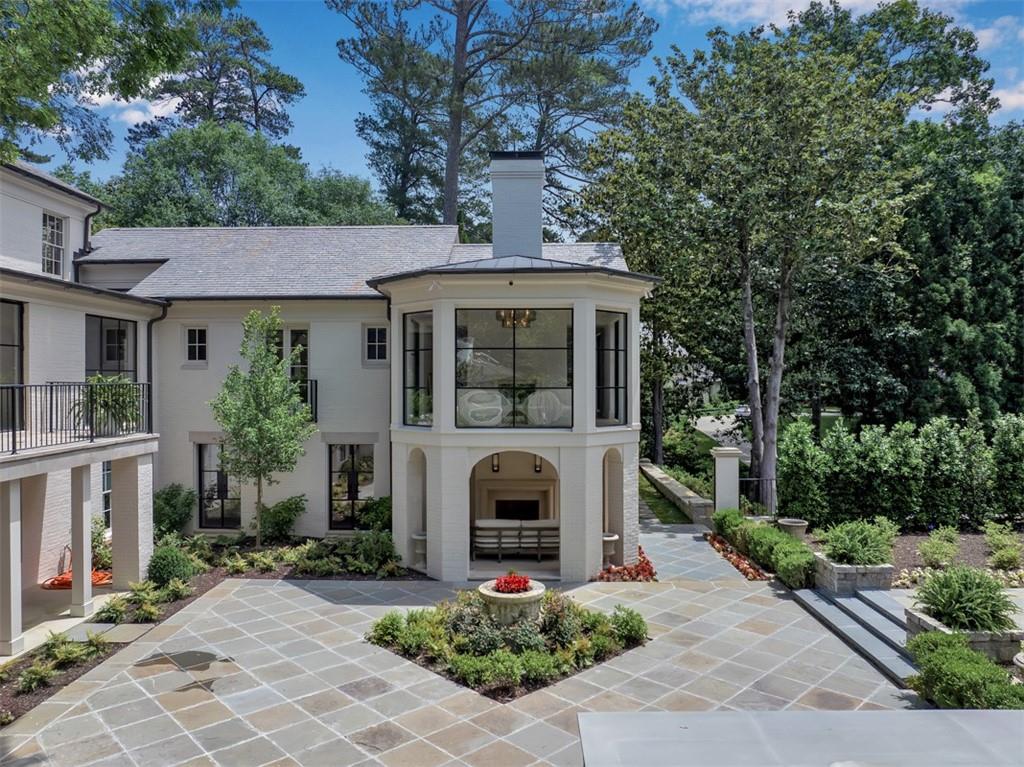Tuxedo Park - Residential