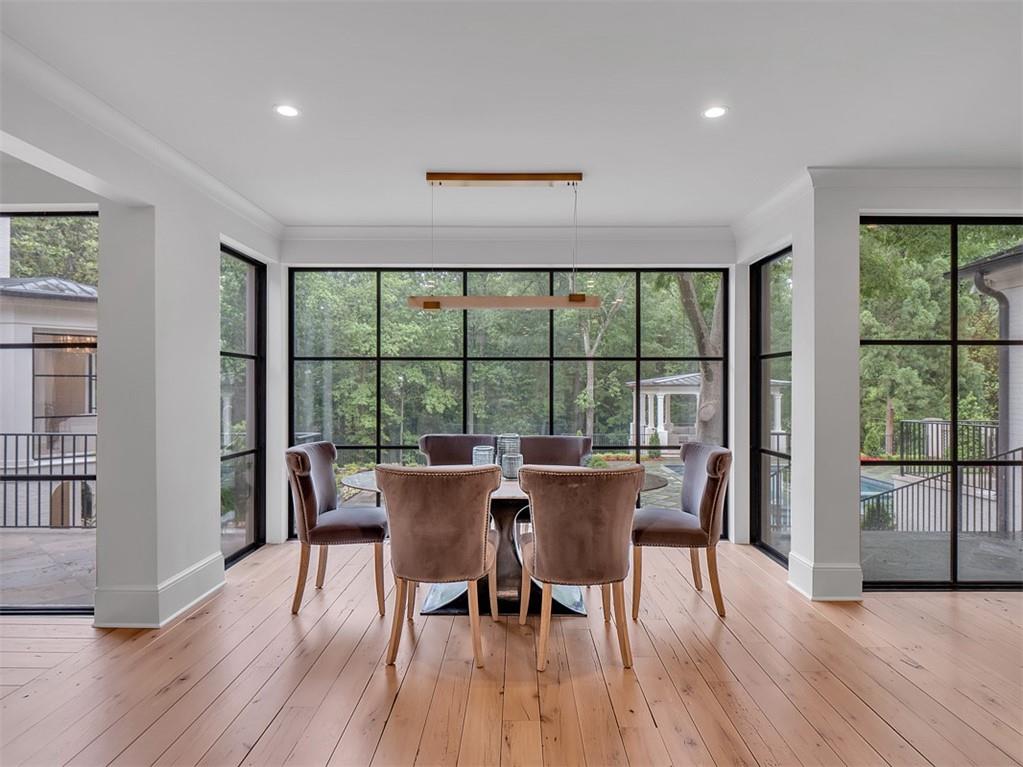 Tuxedo Park - Residential