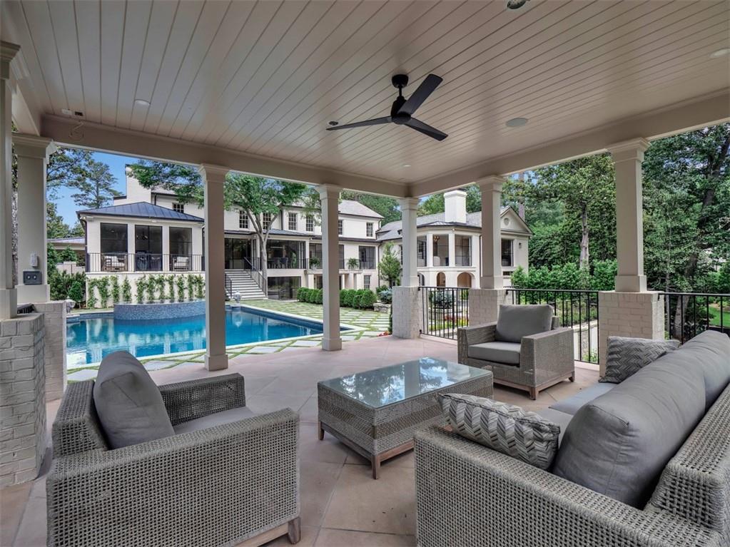 Tuxedo Park - Residential
